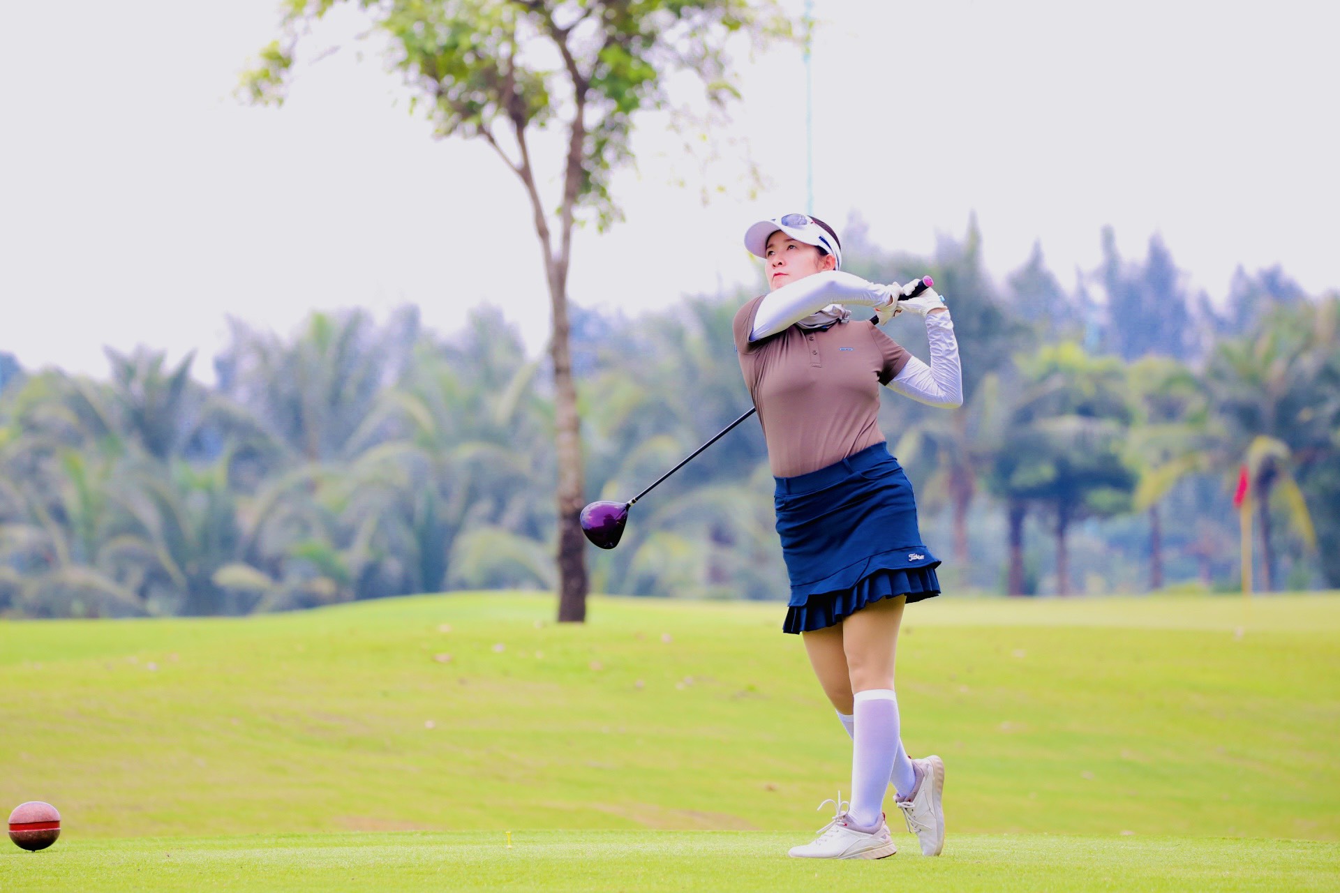 trang phục golf nữ